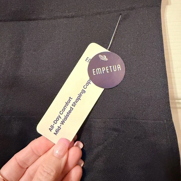 Black Stylish Leggings - Picture 3 of 6